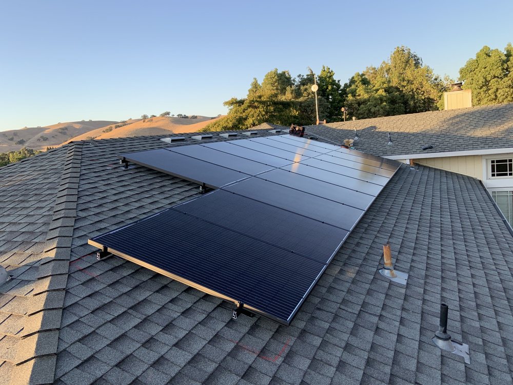 Maximize your San Martin home’s energy efficiency with solar and roofing solutions